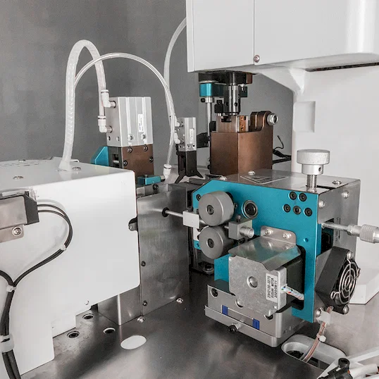 Auto Kabel Strip Crimp Twist Maskine Thumb